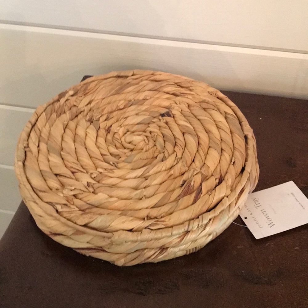 ✅Only 1 Left✅New Woven Tray - Picture 12 of 14